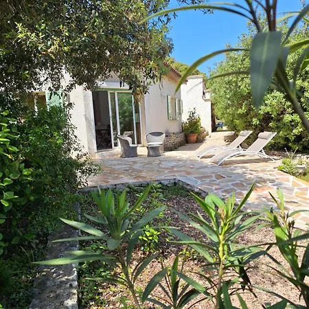 بيت للعطل Gite Acellu