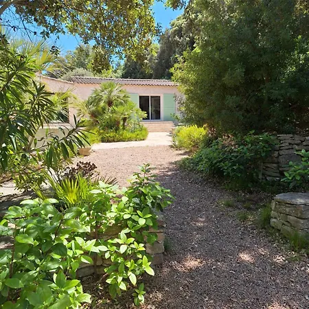 بيت للعطل Gite Acellu بونيفَسْيو